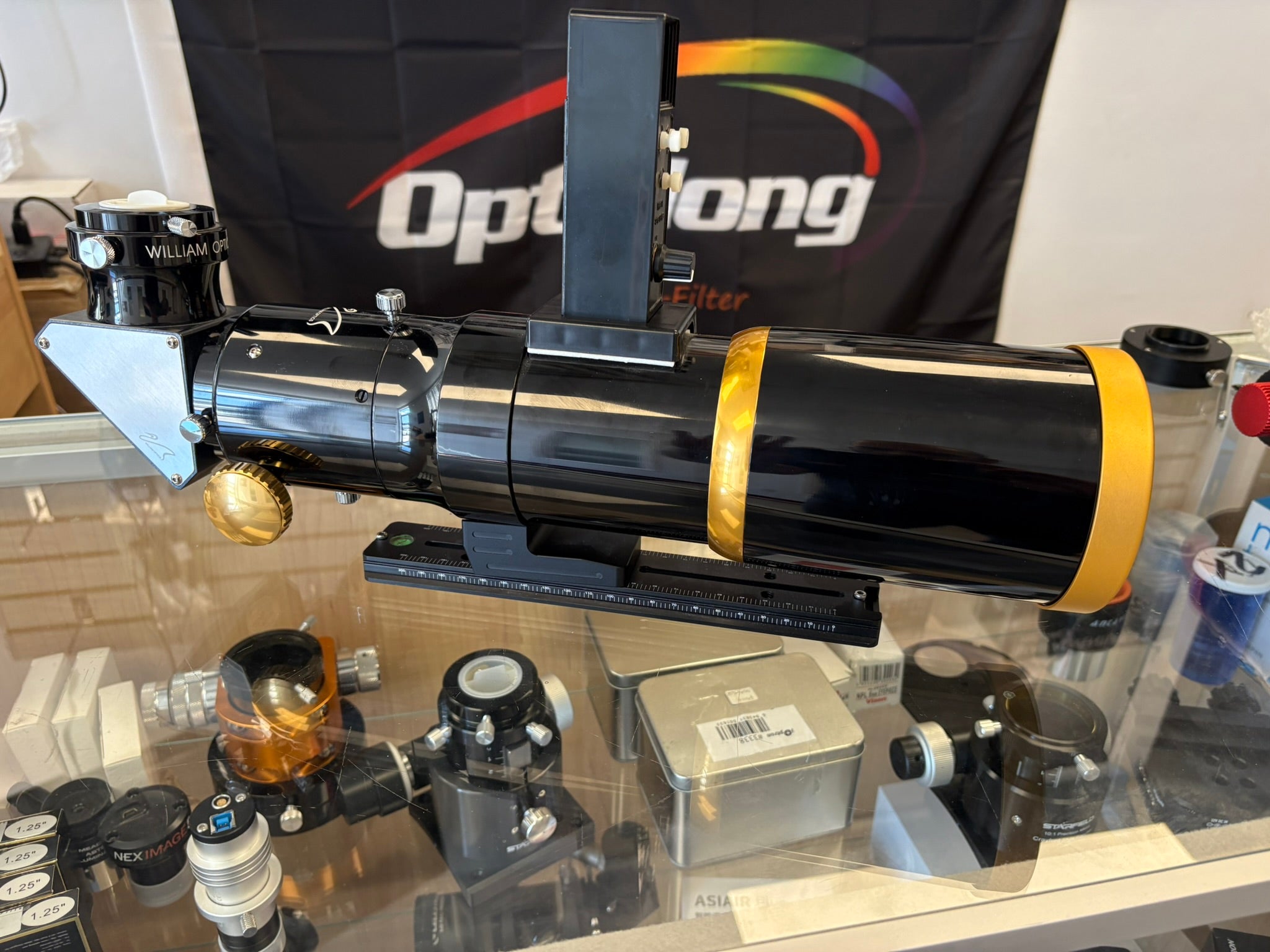 William Optics ZenithStar 80 (ZS80 80mm f/6 APO) – Used