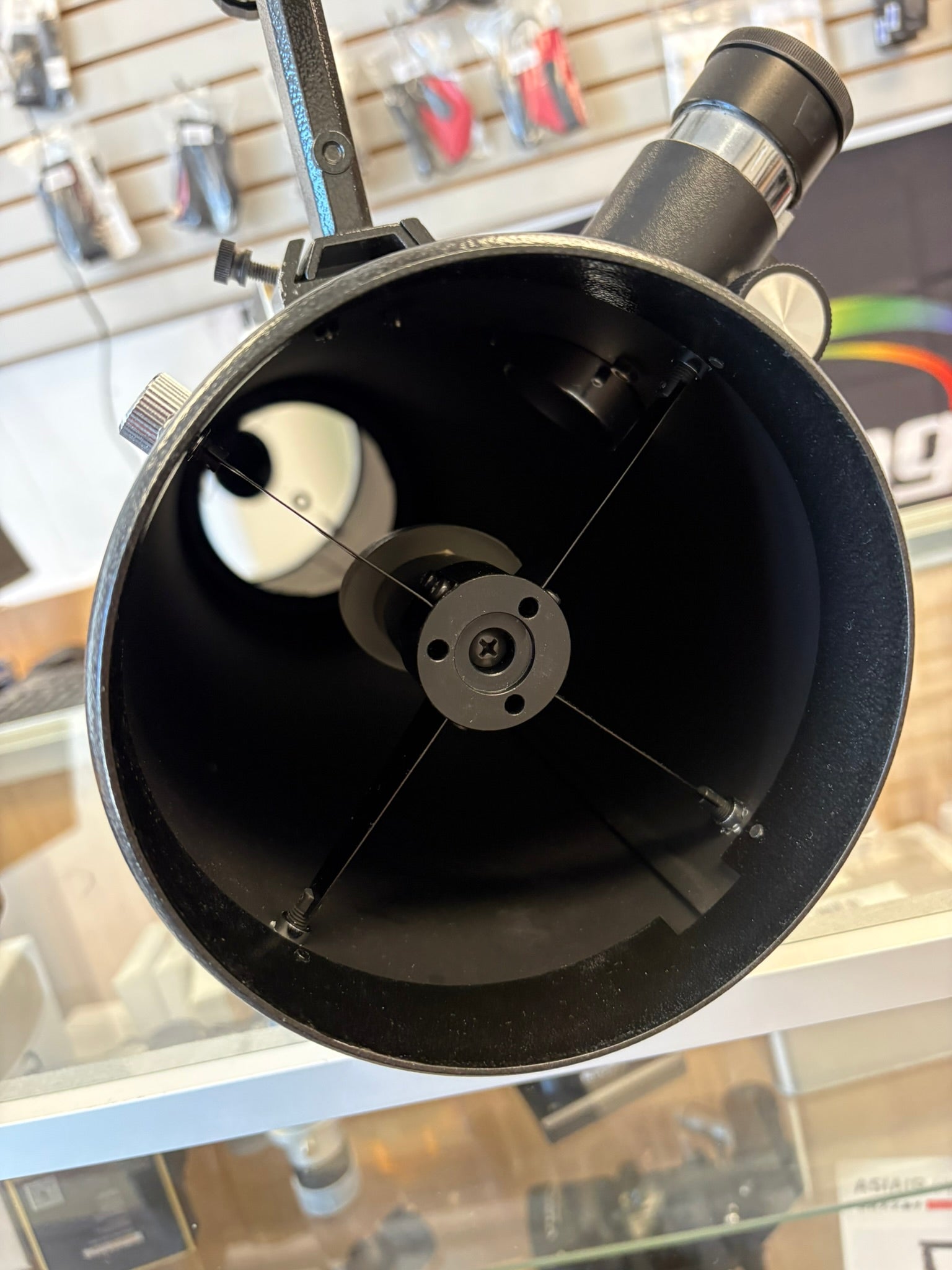 Vixen R130SF 130mm f/5 Reflector OTA + Celestron Omni 2x Barlow – Used (Very Good)