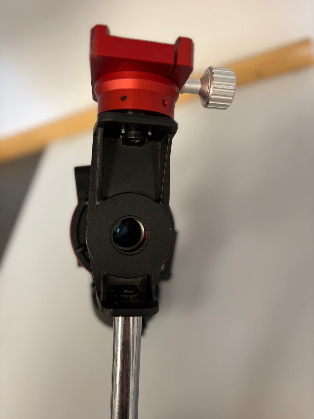 iOptron SkyGuider Pro Full Package with William Optics Vixen Saddle – Used (Good)