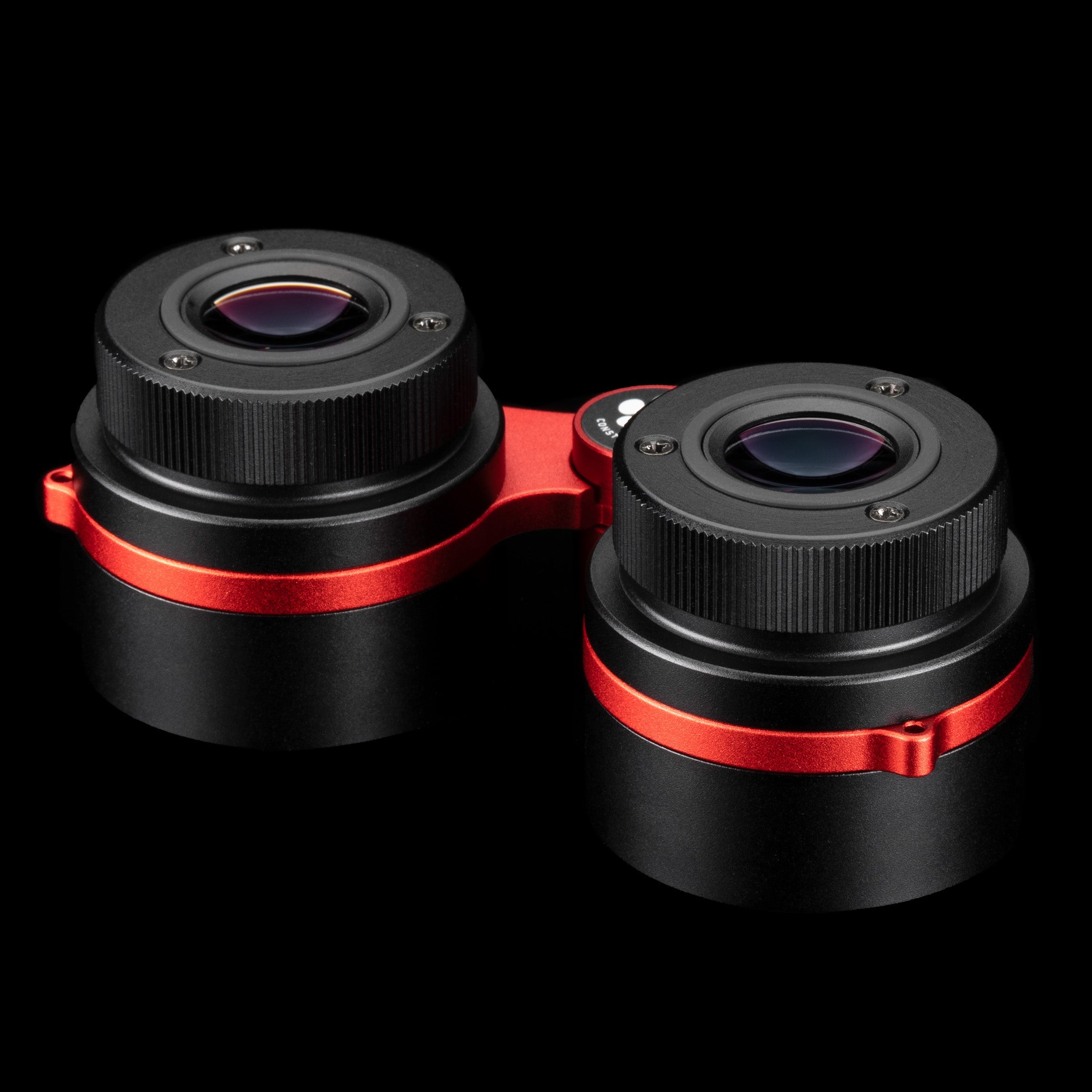 William Optics Cat Eyes 2x42 binoculars - detail view of individual focus eyepieces and diopter adjustment