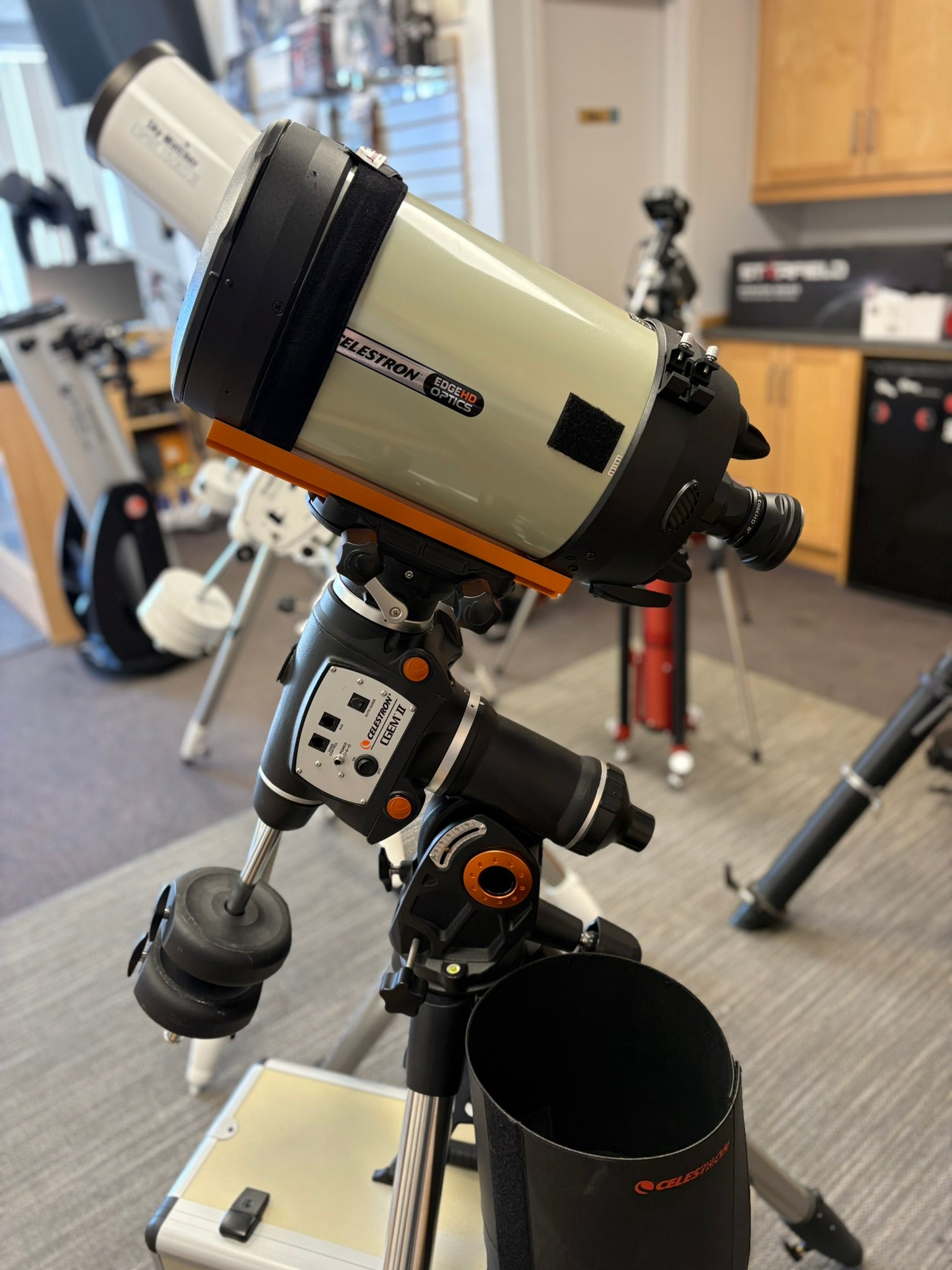 Celestron CGEM II Computerized EQ Mount &amp; Tripod – Used (Excellent)
