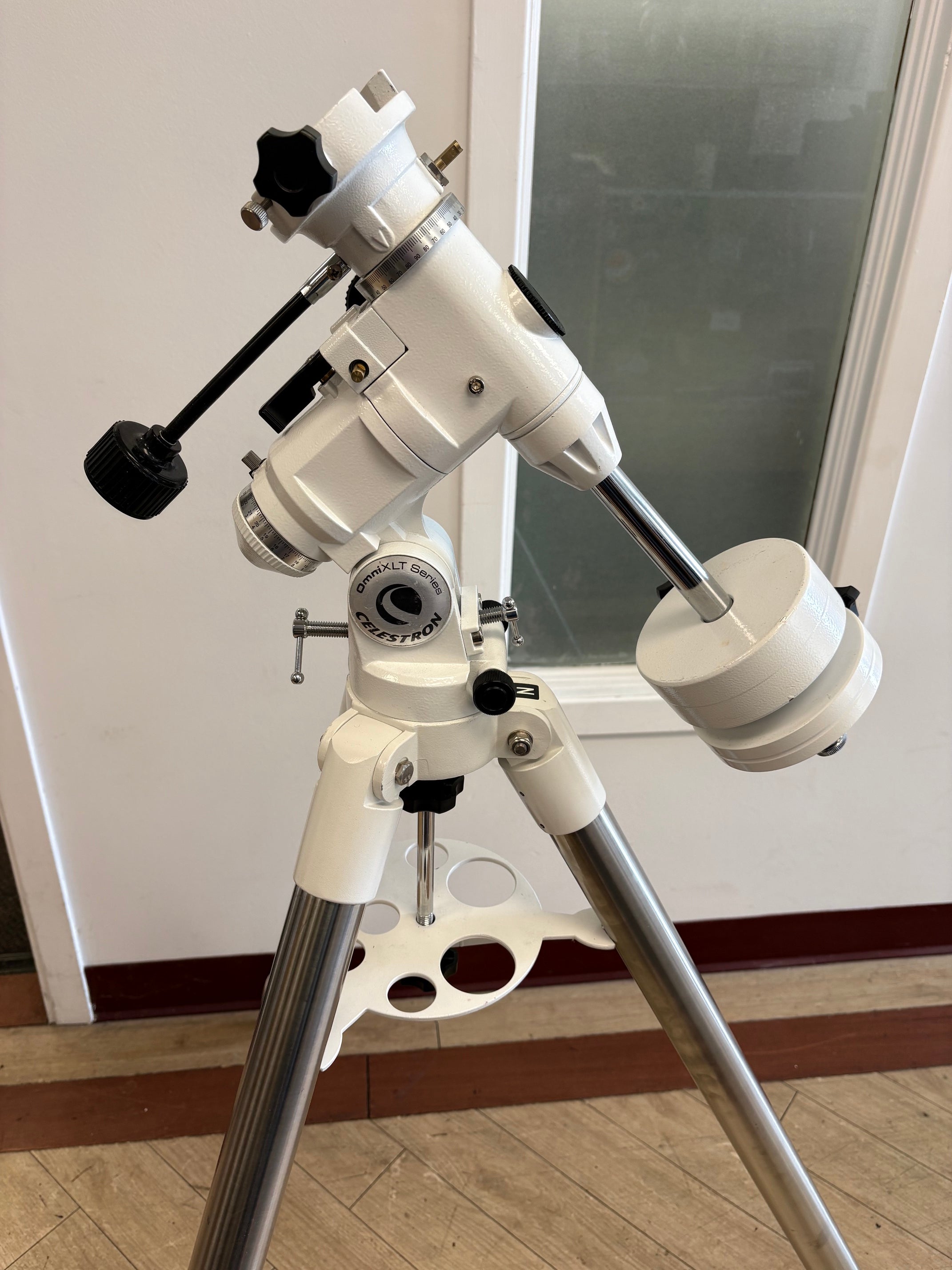 Celestron CG-4 German Equatorial Mount with Tripod & Two Counterweights – Used (Good)