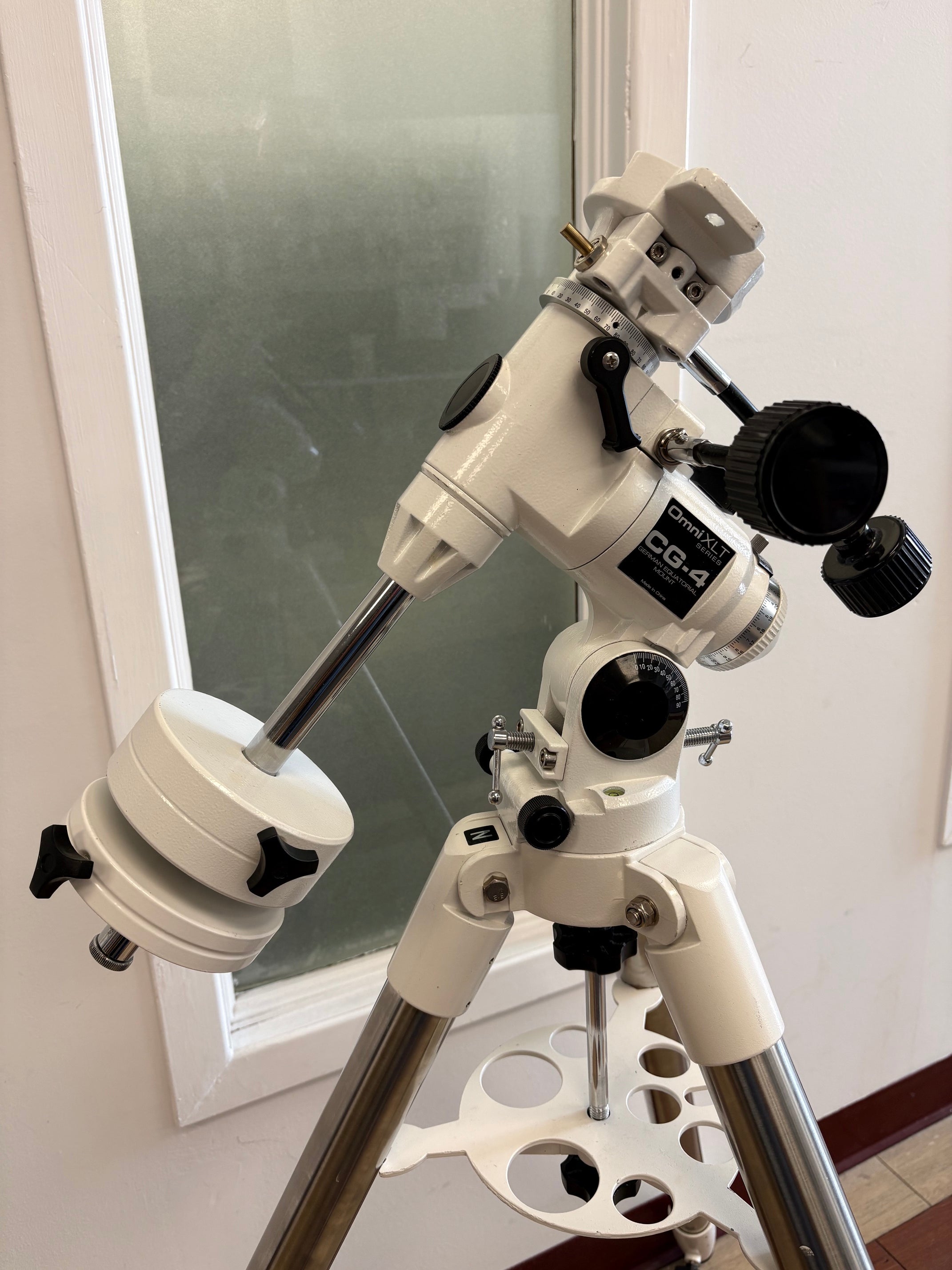Celestron CG-4 German Equatorial Mount with Tripod & Two Counterweights – Used (Good)
