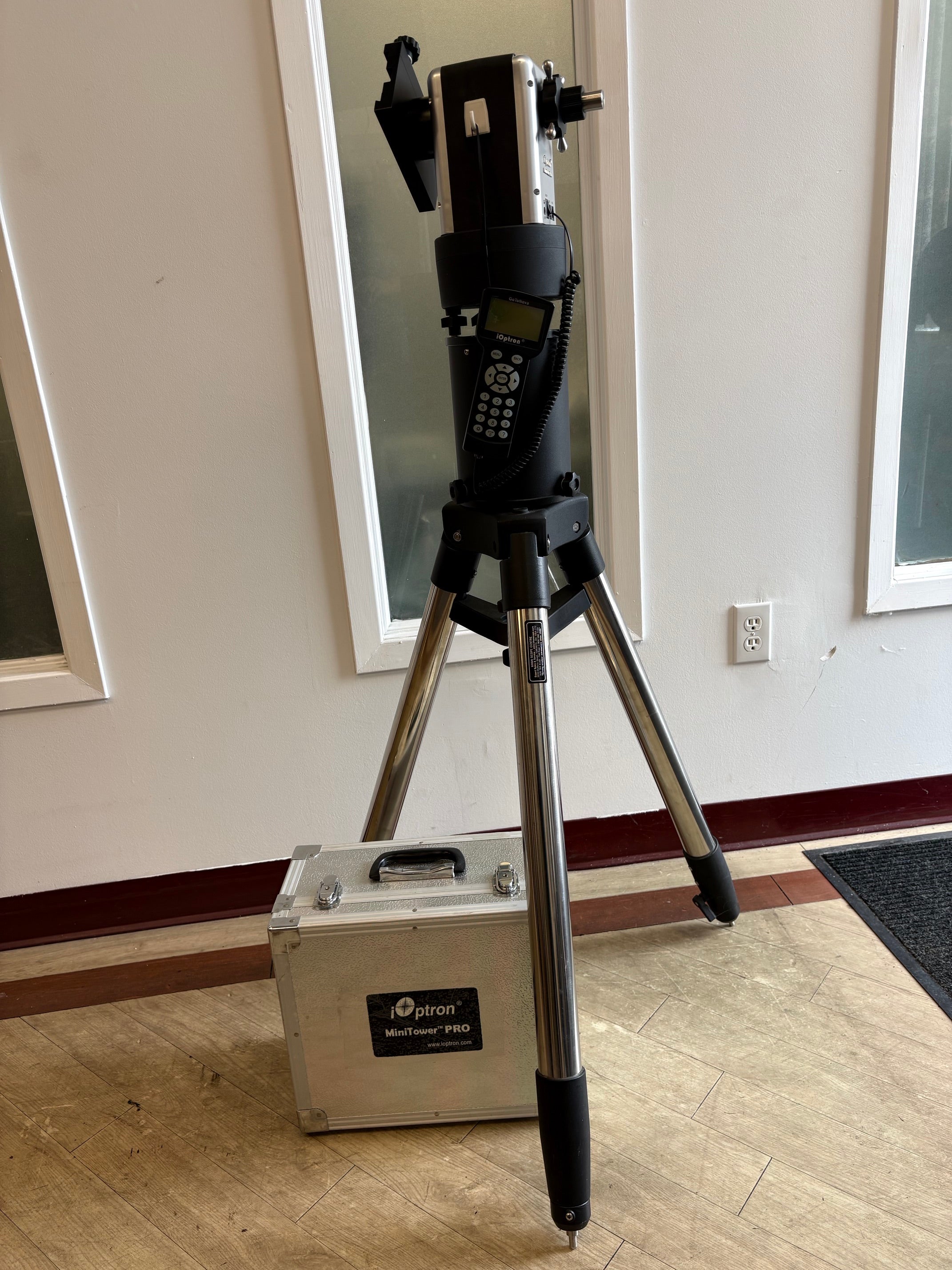 iOptron AZ Mount Pro Alt-Az GoTo Mount with 2" Tripod, MiniPier & Hard Case – Used