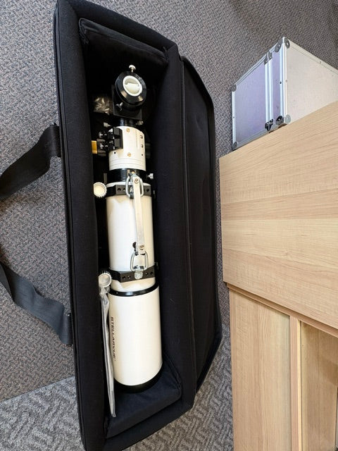 Stellarvue SV102-Access 102mm f/7 APO Refractor with Original Case, 2" Diagonal & 28mm Eyepiece – Used
