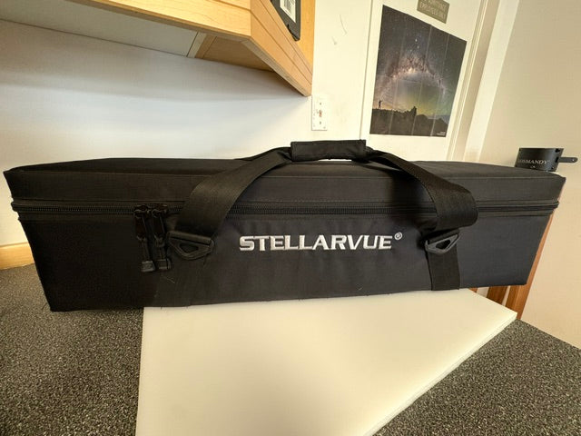Stellarvue SV102-Access 102mm f/7 APO Refractor with Original Case, 2" Diagonal & 28mm Eyepiece – Used